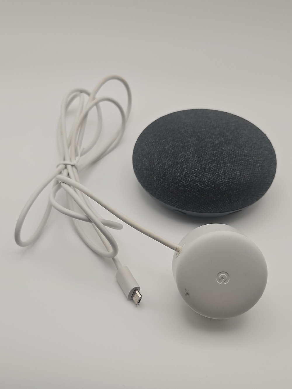 Google Home Mini 1st Gen H0A Charcoal Smart Speaker Voice Assistant